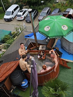 Hot Tube