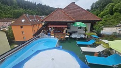 Mini pool